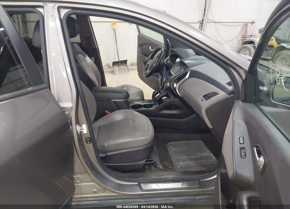 2013 HYUNDAI TUCSON LIMITED VIN: KM8JUCAC9DU665895