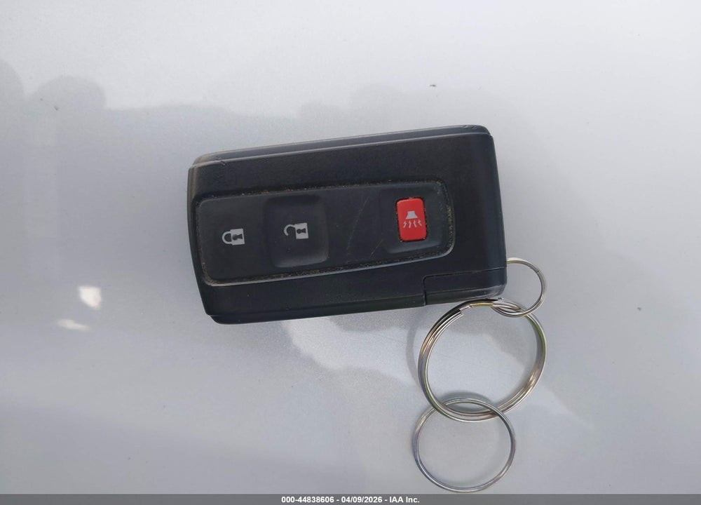 2008 TOYOTA PRIUS VIN: JTDKB20U587704263