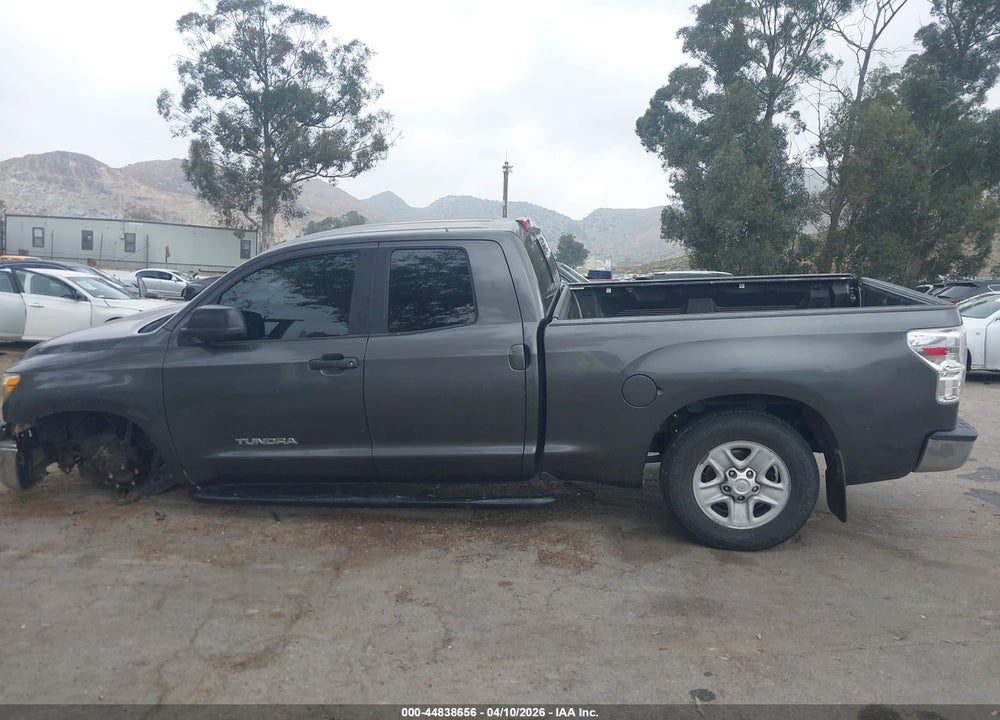 2011 TOYOTA TUNDRA GRADE 4.6L V8 VIN: 5TFRM5F18BX035548