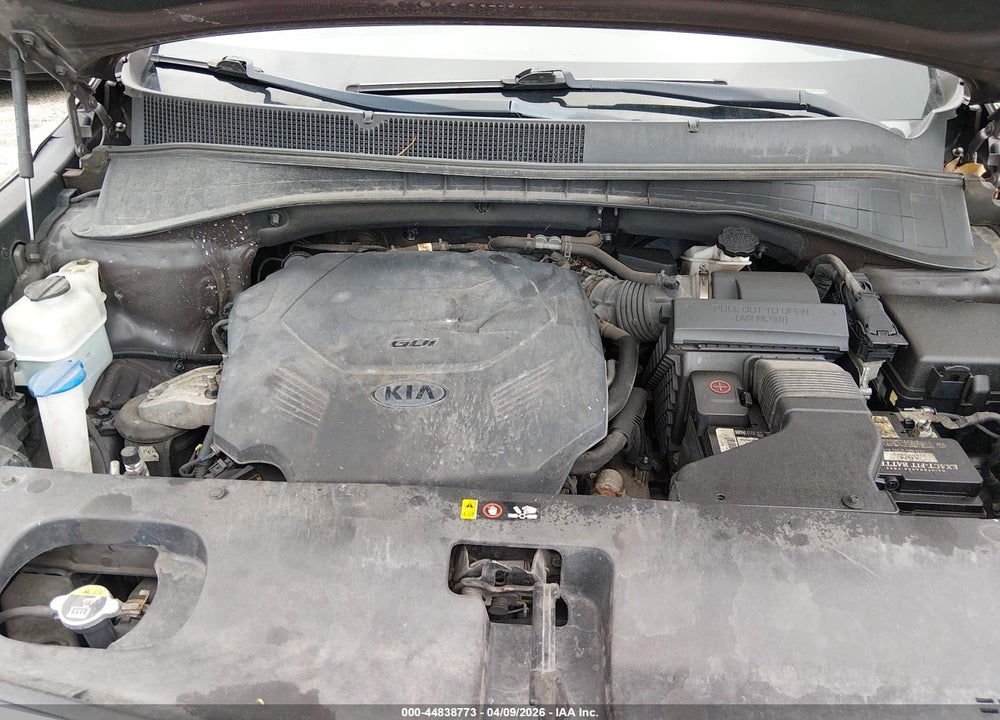 2019 KIA SORENTO 3.3L LX VIN: 5XYPGDA57KG559490