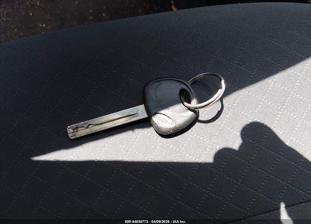 2019 KIA SORENTO 3.3L LX VIN: 5XYPGDA57KG559490