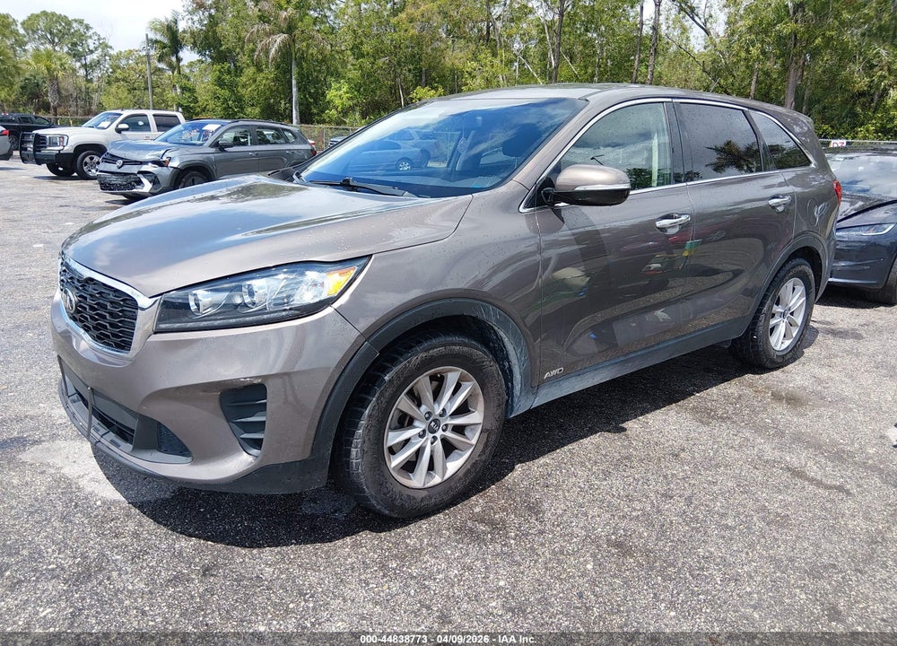 2019 KIA SORENTO 3.3L LX VIN: 5XYPGDA57KG559490