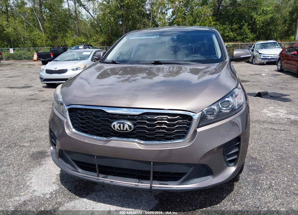 2019 KIA SORENTO 3.3L LX VIN: 5XYPGDA57KG559490