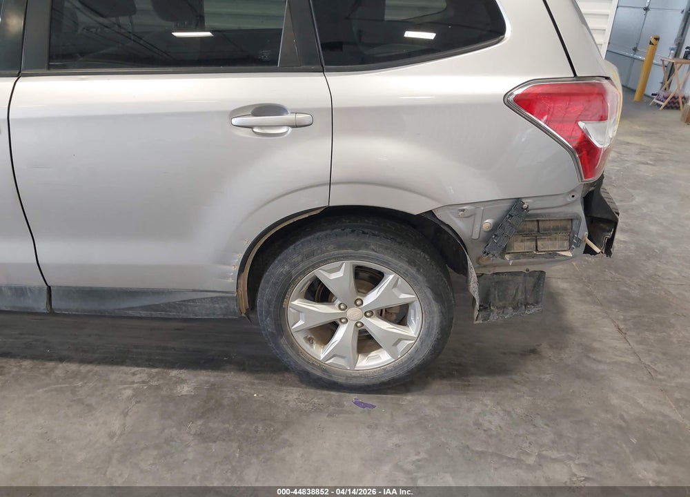 2014 SUBARU FORESTER 2.5I PREMIUM VIN: JF2SJAEC8EH400378