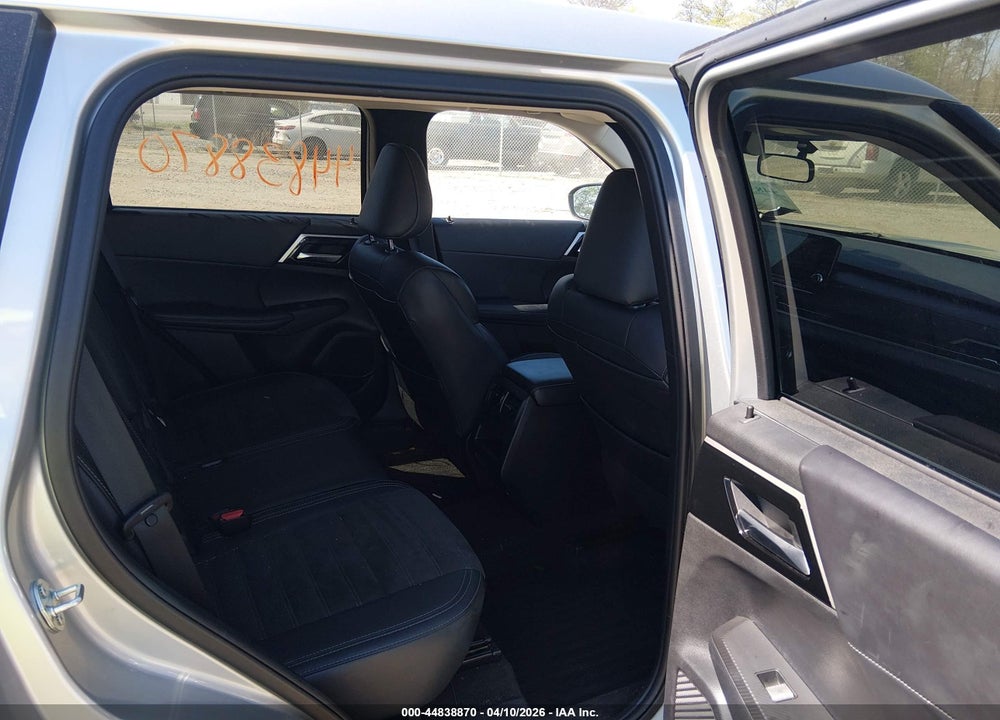 2024 MITSUBISHI OUTLANDER SE 2.5 S-AWC/SE BLACK EDITION S-AWC/SE BLACK EDITION W/PANO ROOF S-AWC/SE RALLIART S-AWC VIN: JA4J4VA81RZ074475