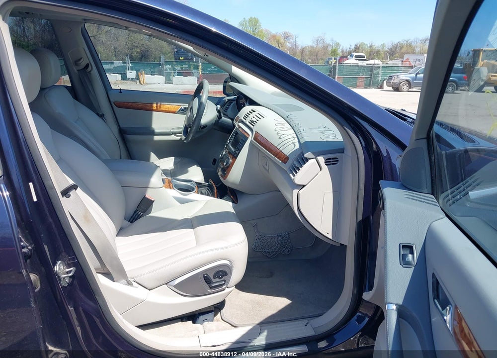 2008 MERCEDES-BENZ R 350 VIN: 4JGCB56E58A069680