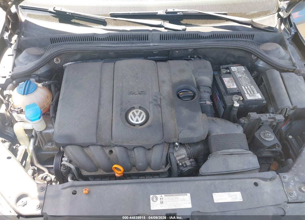 2013 VOLKSWAGEN JETTA 2.5L SE VIN: 3VWDP7AJ5DM434623