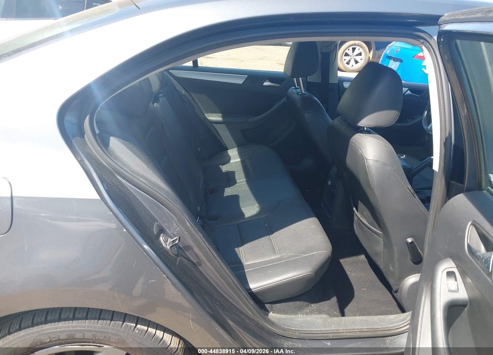 2013 VOLKSWAGEN JETTA 2.5L SE VIN: 3VWDP7AJ5DM434623