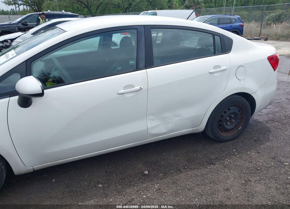 2015 KIA RIO LX VIN: KNADM4A38F6455588