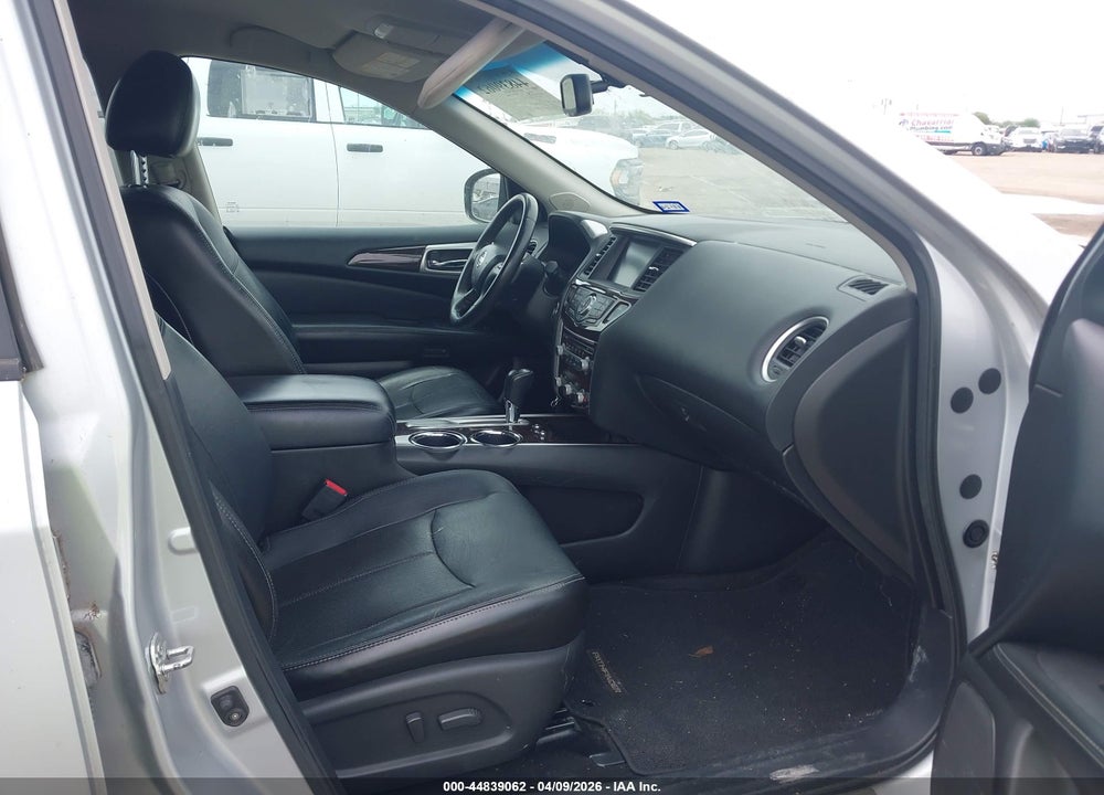 2013 NISSAN PATHFINDER PLATINUM VIN: 5N1AR2MN0DC635022