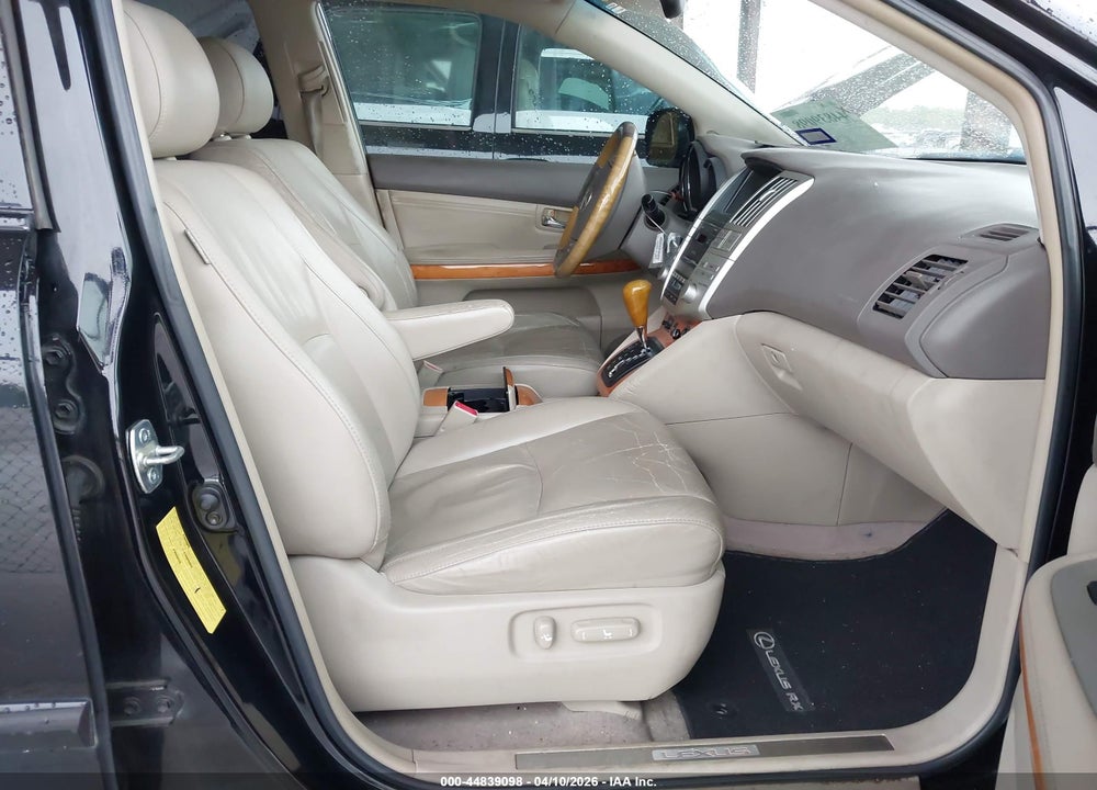 2005 LEXUS RX 330 VIN: 2T2GA31U15C031846