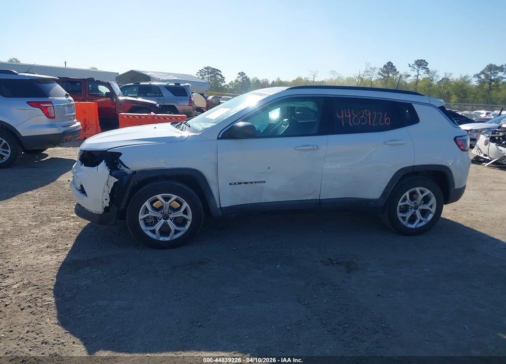 2025 JEEP COMPASS LATITUDE 4X4 VIN: 3C4NJDBN2ST617408