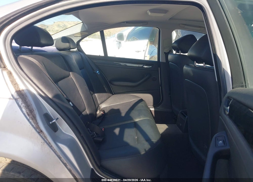 2000 BMW 323I VIN: WBAAM3340YKC72332