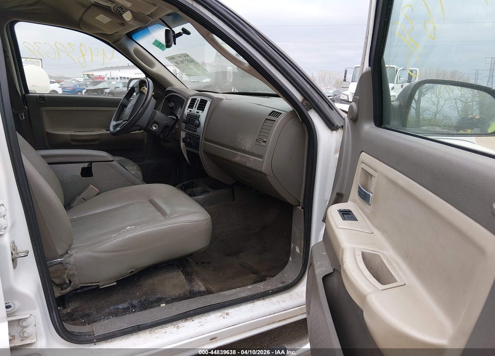 2005 DODGE DAKOTA LARAMIE VIN: 1D7HE58N35S133094