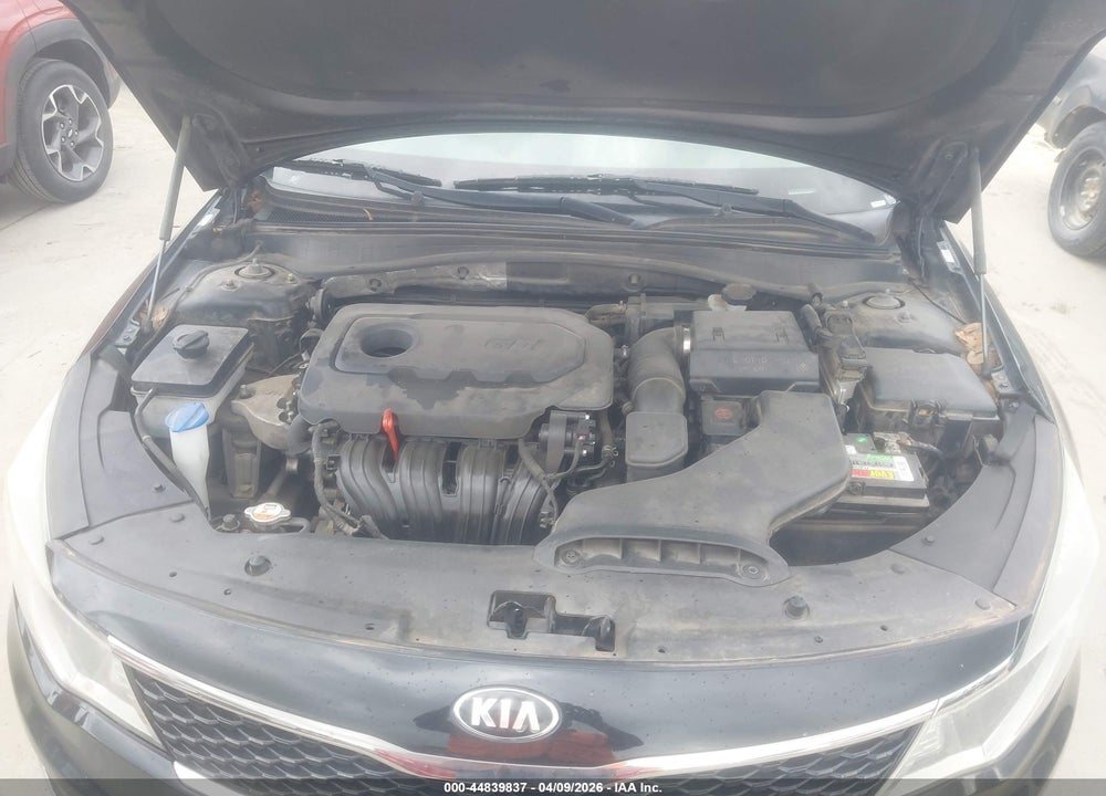 2018 KIA OPTIMA LX VIN: 5XXGT4L35JG249672