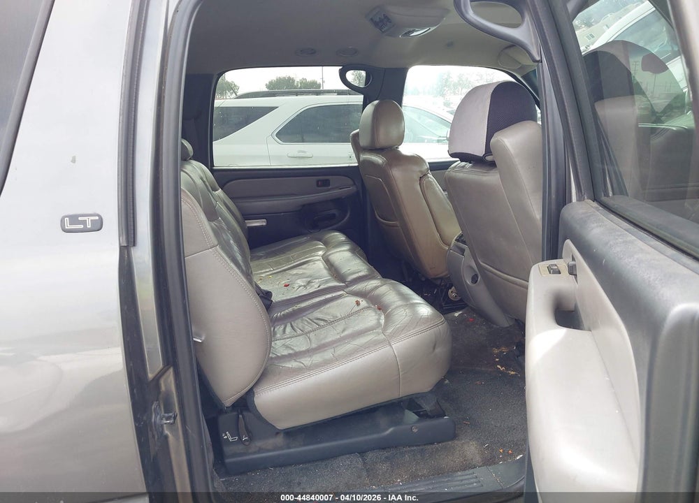 2001 CHEVROLET SUBURBAN 1500 LT VIN: 3GNEC16T31G151293