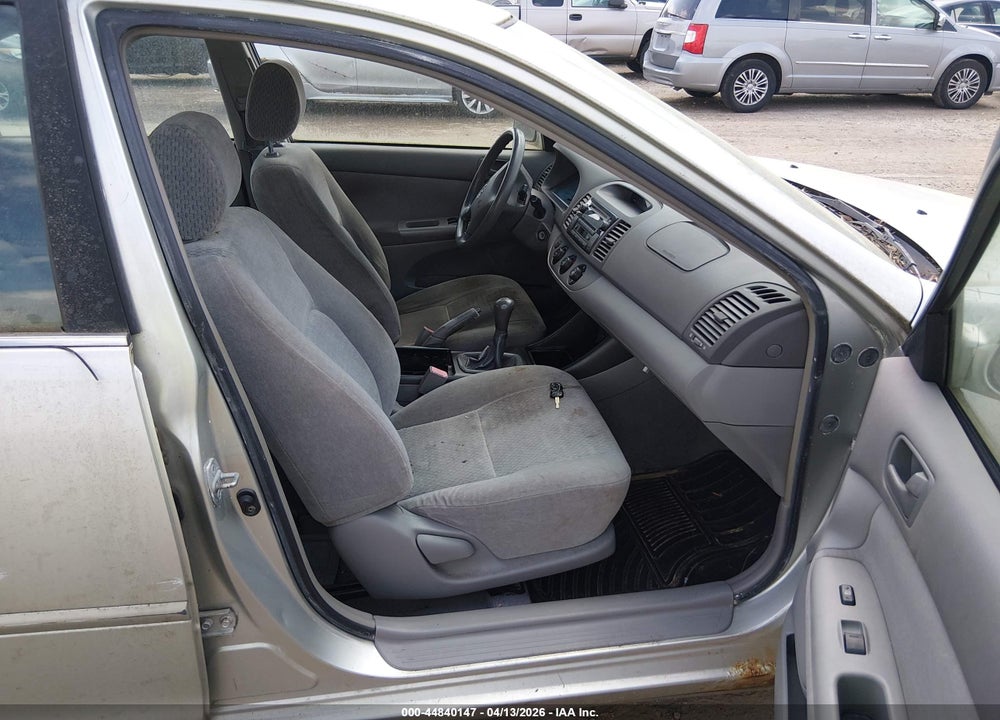 2002 TOYOTA CAMRY LE/XLE/SE VIN: JTDBE32K120029780