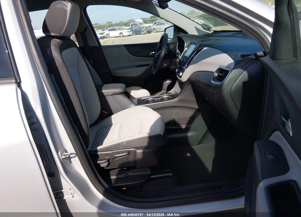 2018 CHEVROLET EQUINOX LS VIN: 2GNAXHEV2J6301131