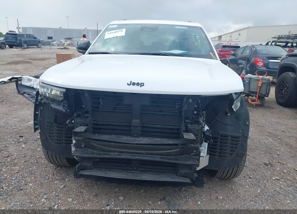 2025 JEEP GRAND CHEROKEE ALTITUDE 4X4 VIN: 1C4RJHAG2SC323112