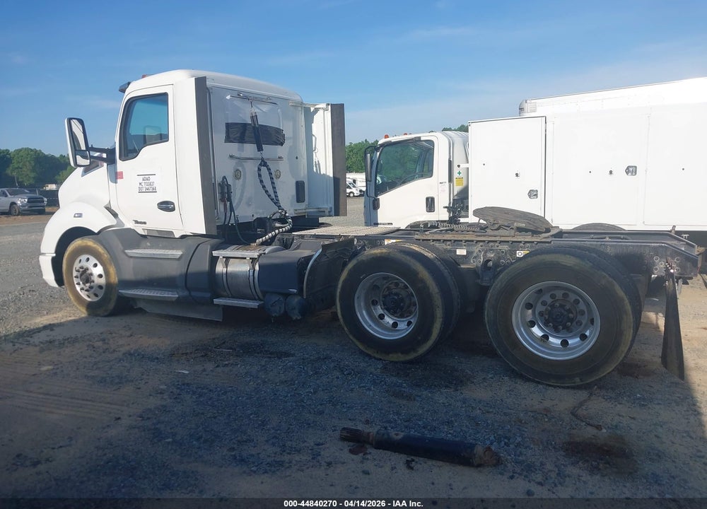 2020 KENWORTH T680 VIN: 1XKYDP9X9LJ391359