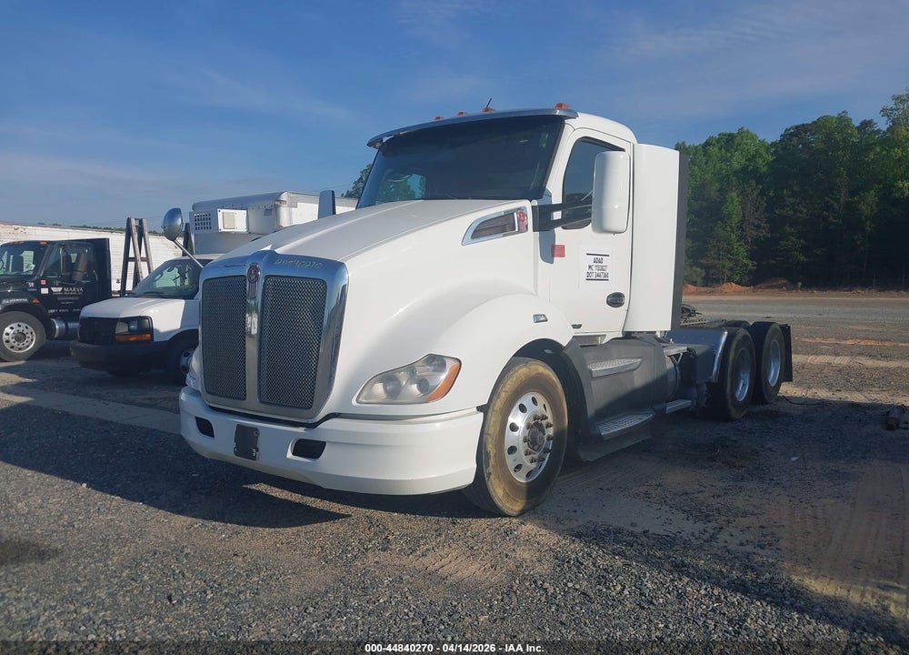 2020 KENWORTH T680 VIN: 1XKYDP9X9LJ391359