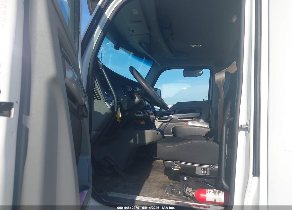 2020 KENWORTH T680 VIN: 1XKYDP9X9LJ391359