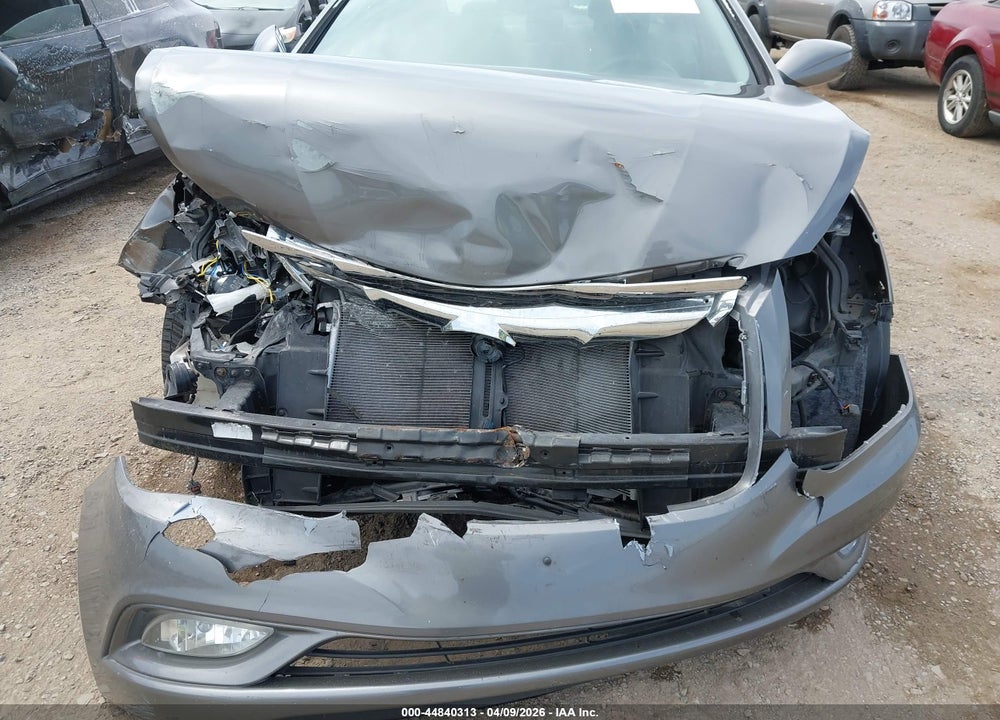 2013 HYUNDAI SONATA GLS VIN: 5NPEB4AC2DH697468