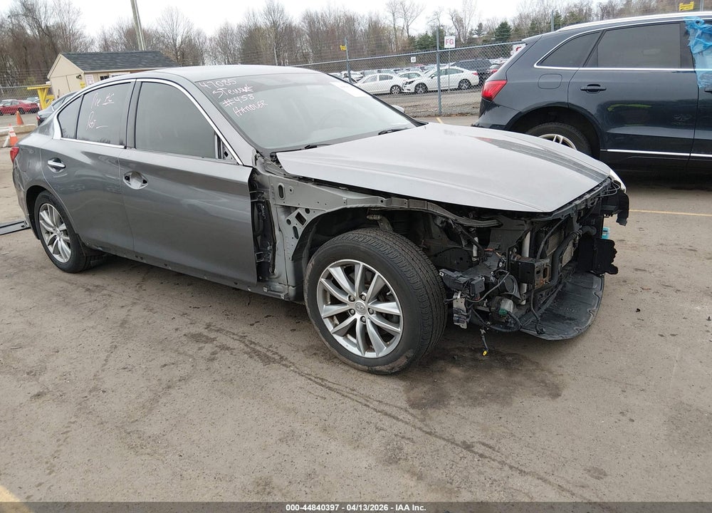 2016 INFINITI Q50 3.0T PREMIUM VIN: JN1EV7AR7GM344282