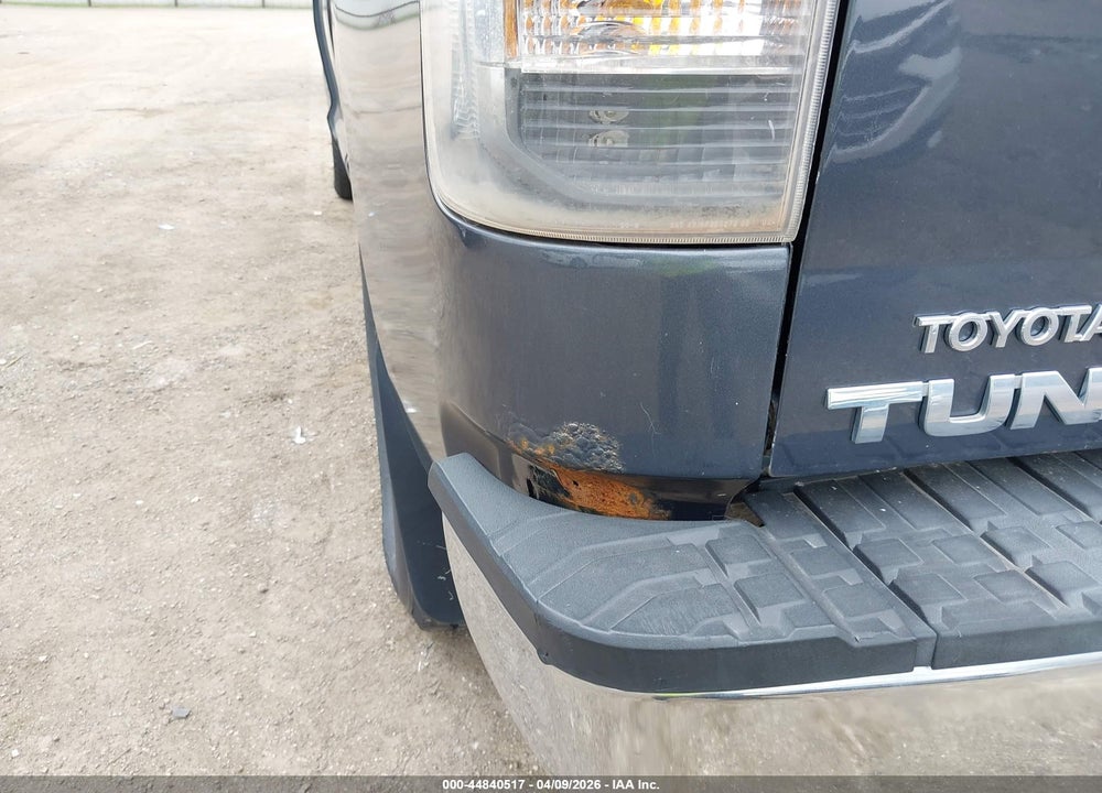 2010 TOYOTA TUNDRA GRADE 5.7L V8 VIN: 5TFDW5F14AX105064