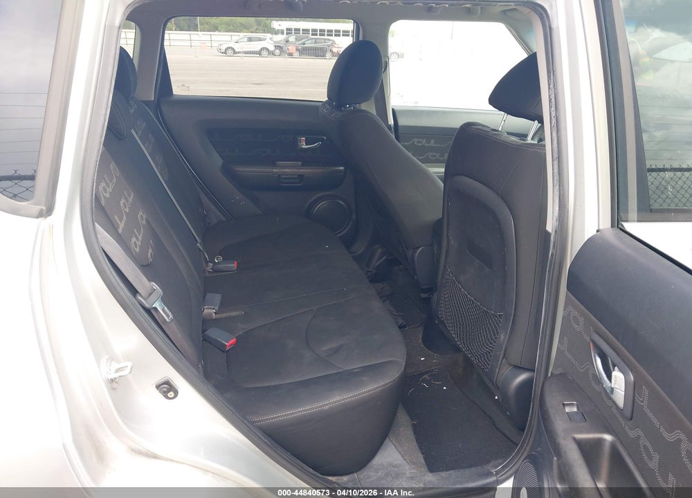 2012 KIA SOUL + VIN: KNDJT2A65C7409780