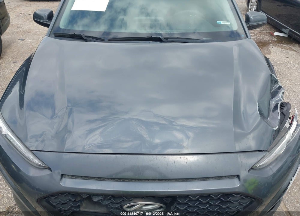 2018 HYUNDAI KONA SE VIN: KM8K12AA0JU104535