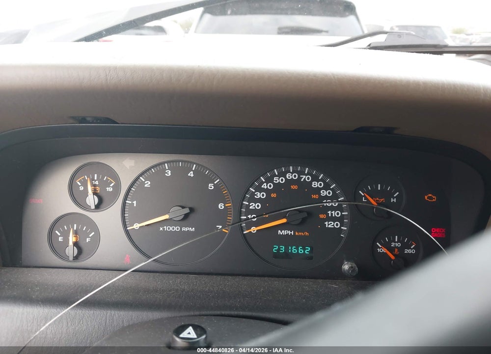 2004 JEEP GRAND CHEROKEE LAREDO VIN: 1J4GW48S14C368633