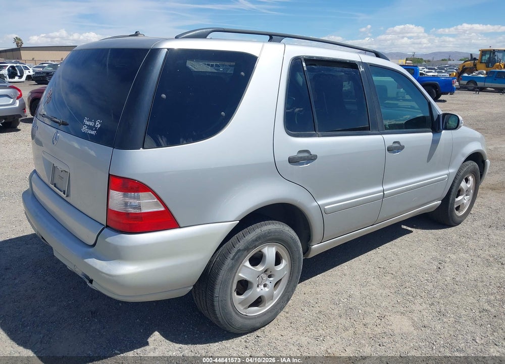 2004 MERCEDES-BENZ ML 350 4MATIC VIN: 4JGAB57E84A482869