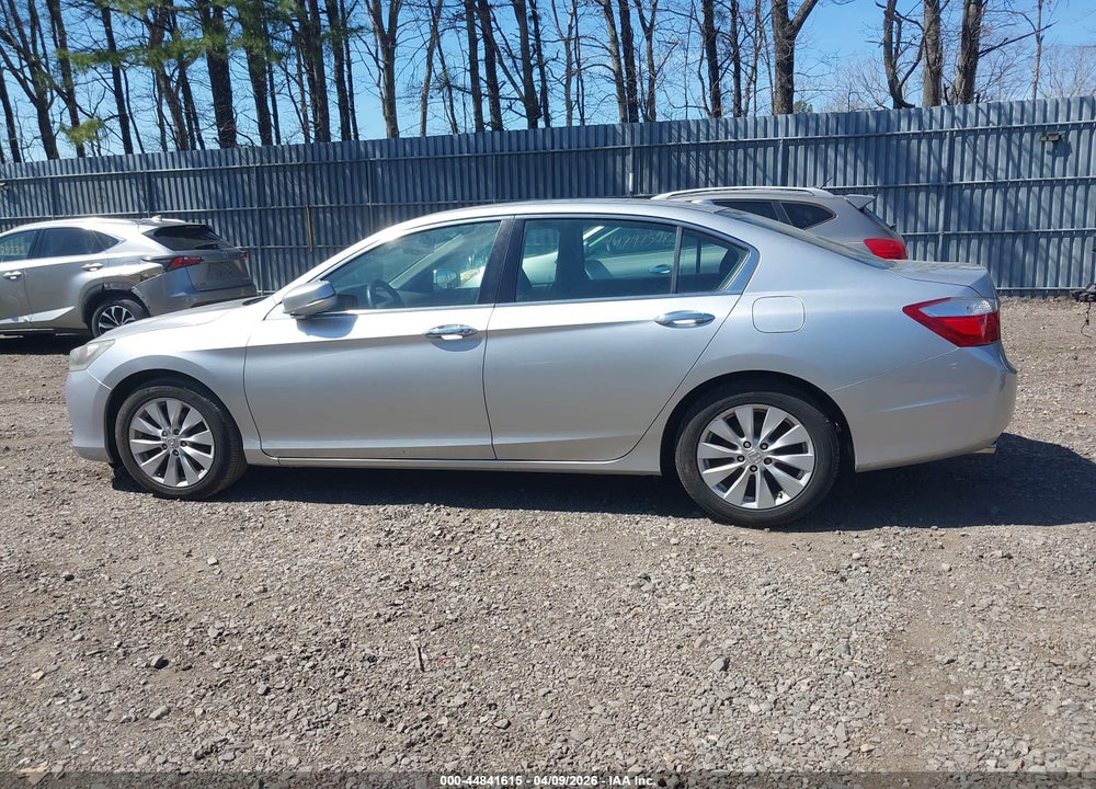 2014 HONDA ACCORD EX-L V-6 VIN: 1HGCR3F84EA028467