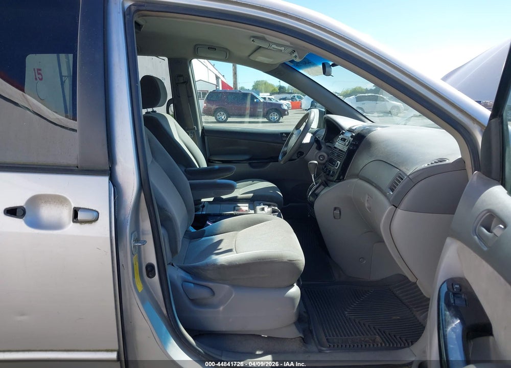 2004 TOYOTA SIENNA LE VIN: 5TDZA23C44S054510