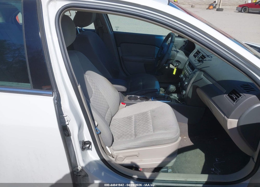 2011 FORD FUSION SE VIN: 3FAHP0HGXBR242416
