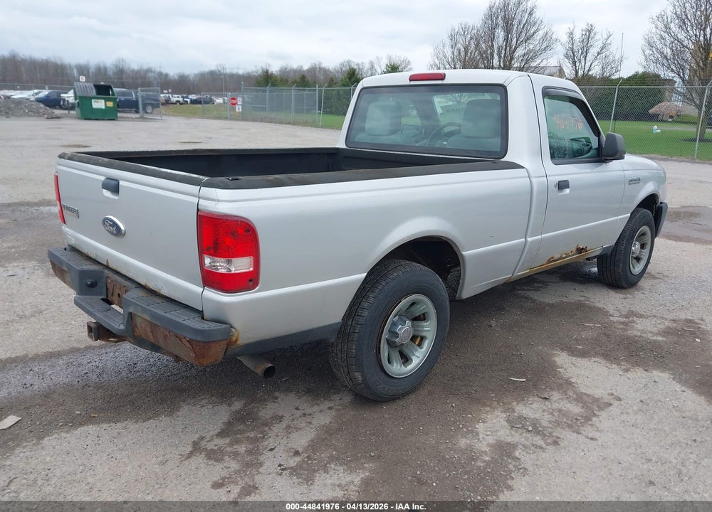 2011 FORD RANGER XL VIN: 1FTKR1AD5BPA63448