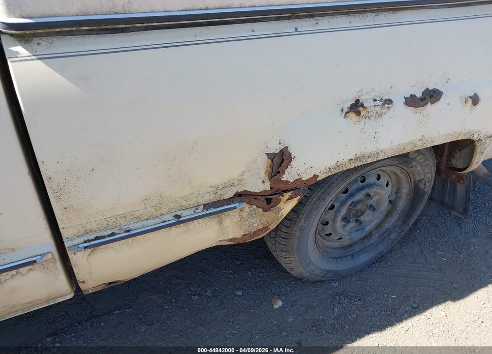 1984 TOYOTA PICKUP XTRACAB RN56 DLX VIN: JT4RN56D4E5004398