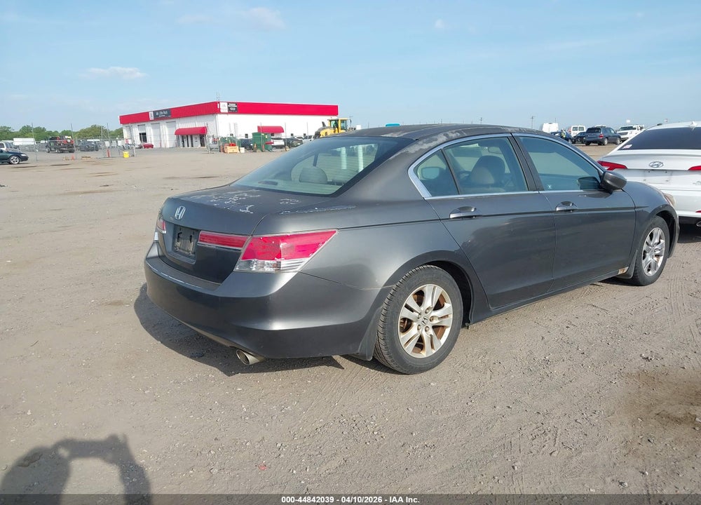 2011 HONDA ACCORD 2.4 LX-P VIN: 1HGCP2F42BA120847