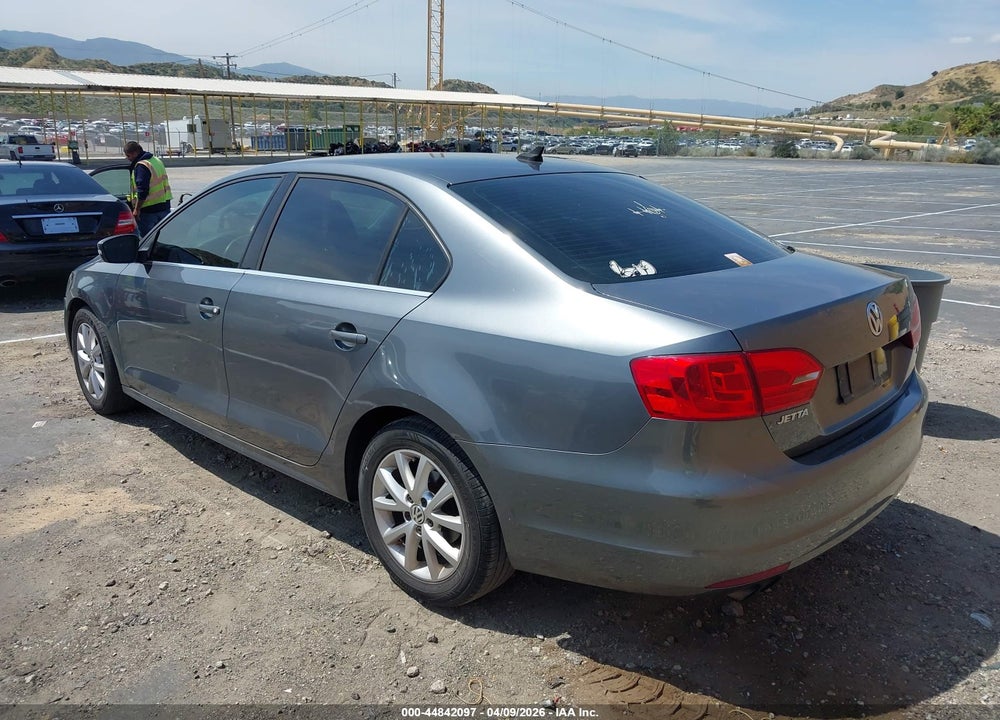 2014 VOLKSWAGEN JETTA 1.8T SE VIN: 3VWD17AJ8EM420329