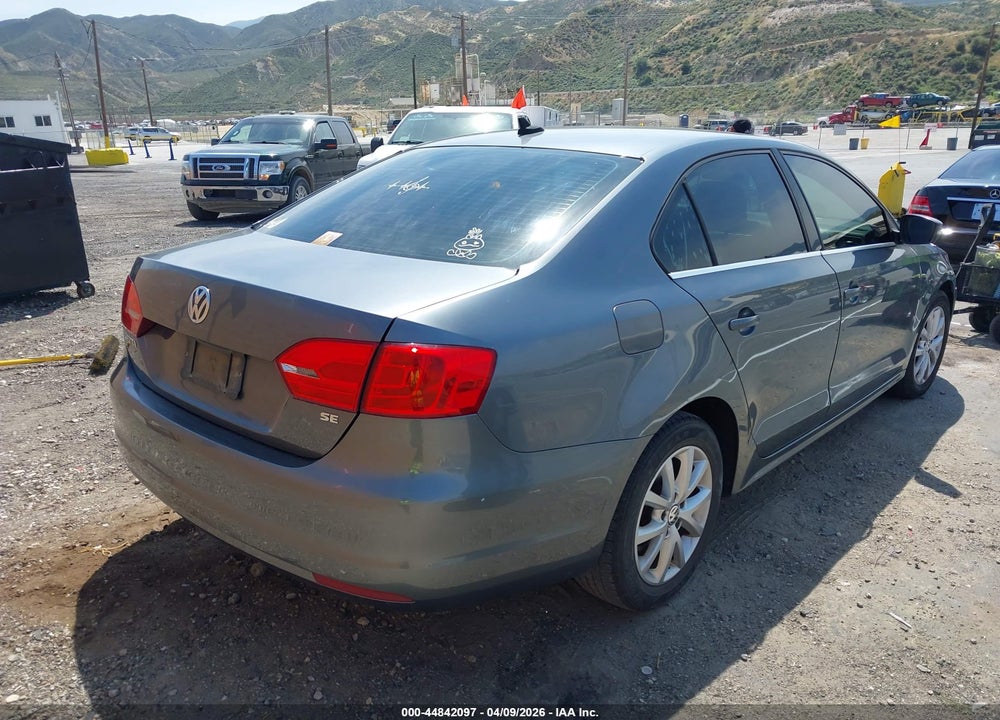 2014 VOLKSWAGEN JETTA 1.8T SE VIN: 3VWD17AJ8EM420329