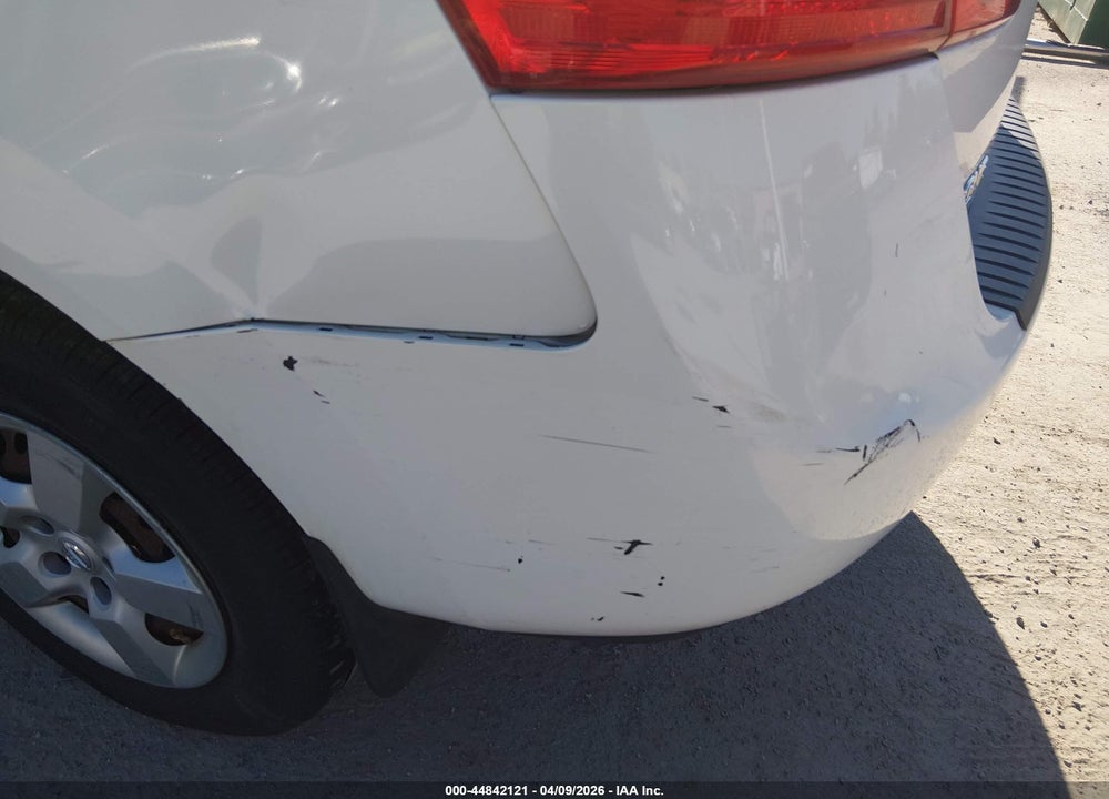 2015 NISSAN ROGUE SELECT S VIN: JN8AS5MV1FW760112