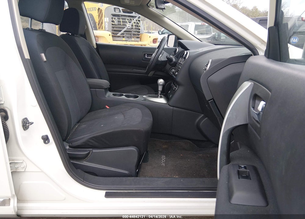 2015 NISSAN ROGUE SELECT S VIN: JN8AS5MV1FW760112