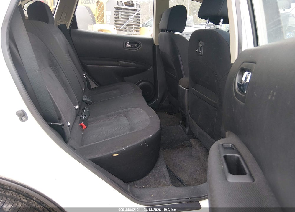 2015 NISSAN ROGUE SELECT S VIN: JN8AS5MV1FW760112
