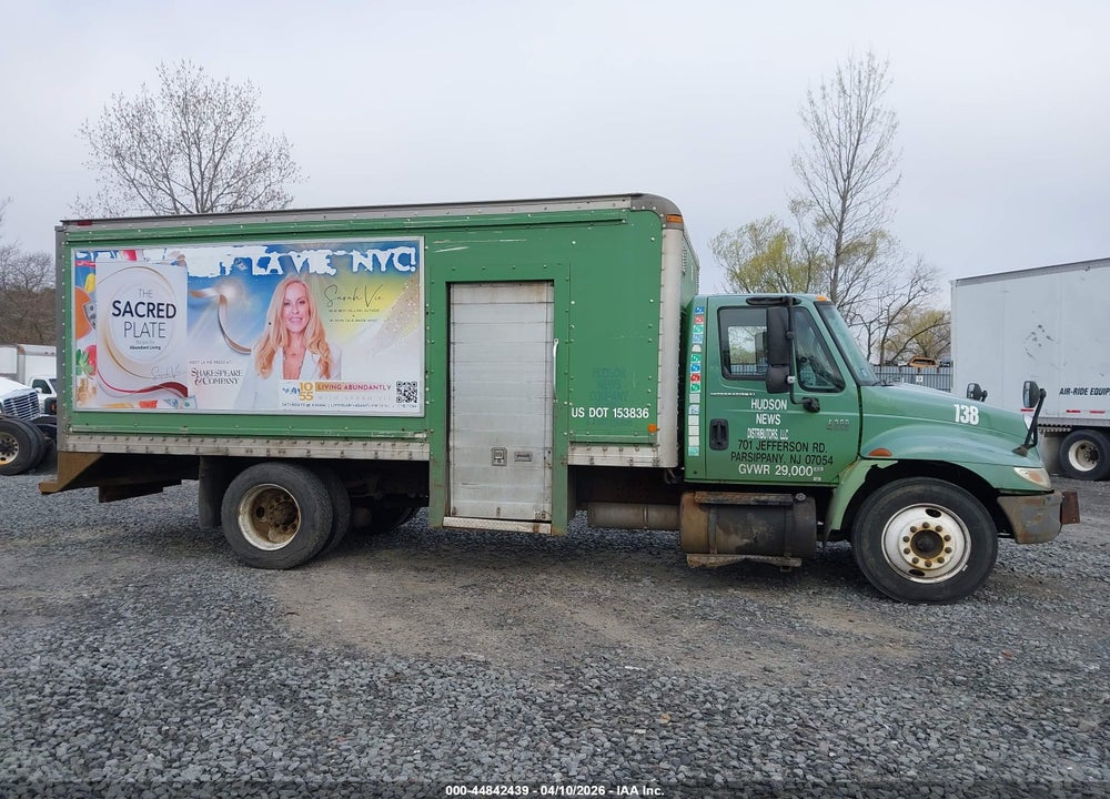 2002 INTERNATIONAL 4000 4300 VIN: 1HTMNAAN22H523322