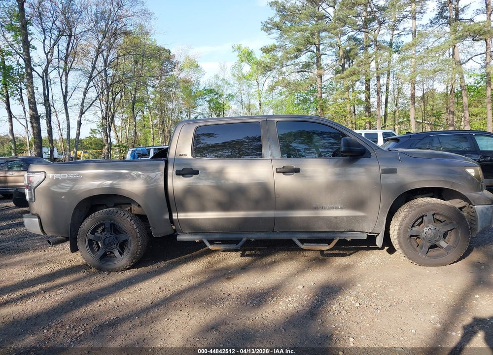 2011 TOYOTA TUNDRA GRADE 5.7L V8 VIN: 5TFDY5F16BX196818
