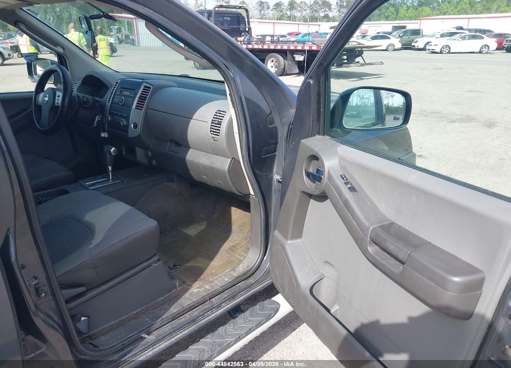 2010 NISSAN XTERRA S VIN: 5N1AN0NU0AC502102