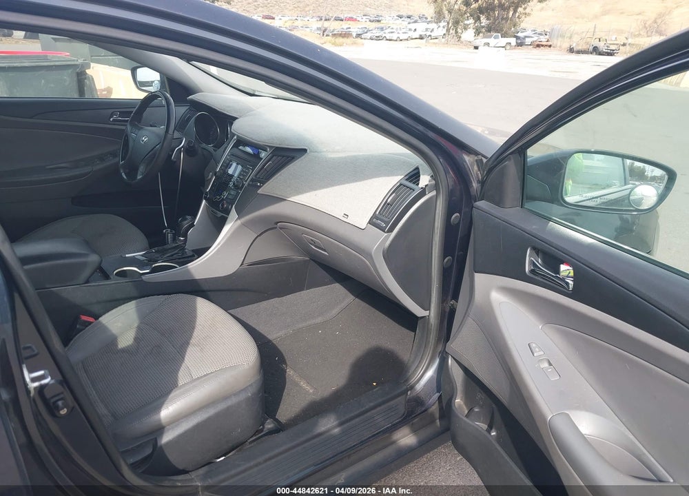 2011 HYUNDAI SONATA SE VIN: 5NPEC4AC0BH289304