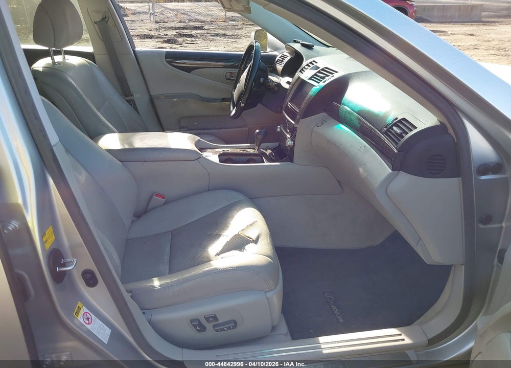 2010 LEXUS LS 460 VIN: JTHBL5EFXA5099567