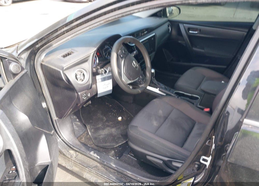 2017 TOYOTA COROLLA LE VIN: 5YFBURHE0HP622018